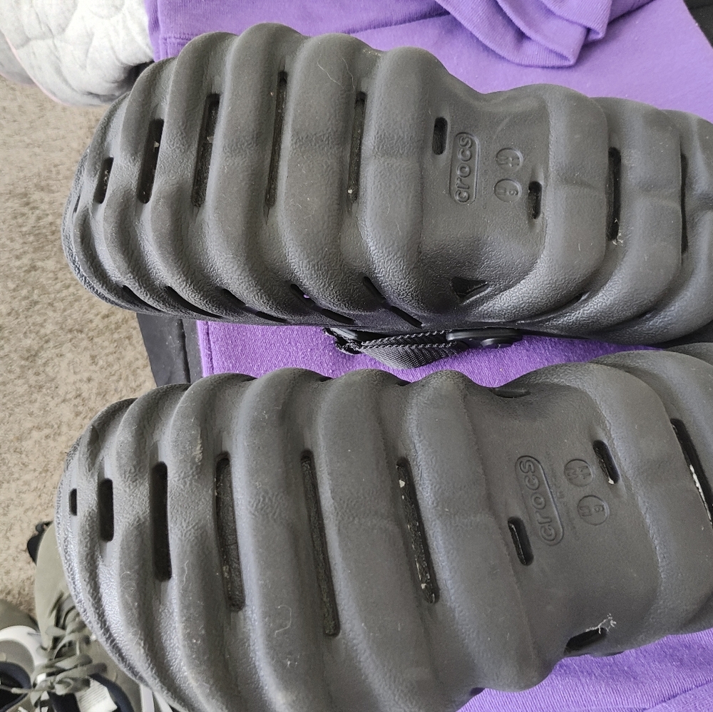 Crocs - Picture 6 of 8